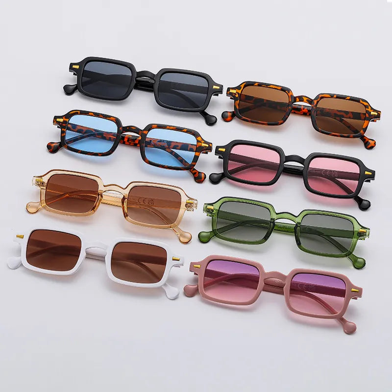 Luxurious Women's Rectangle Sunglasses